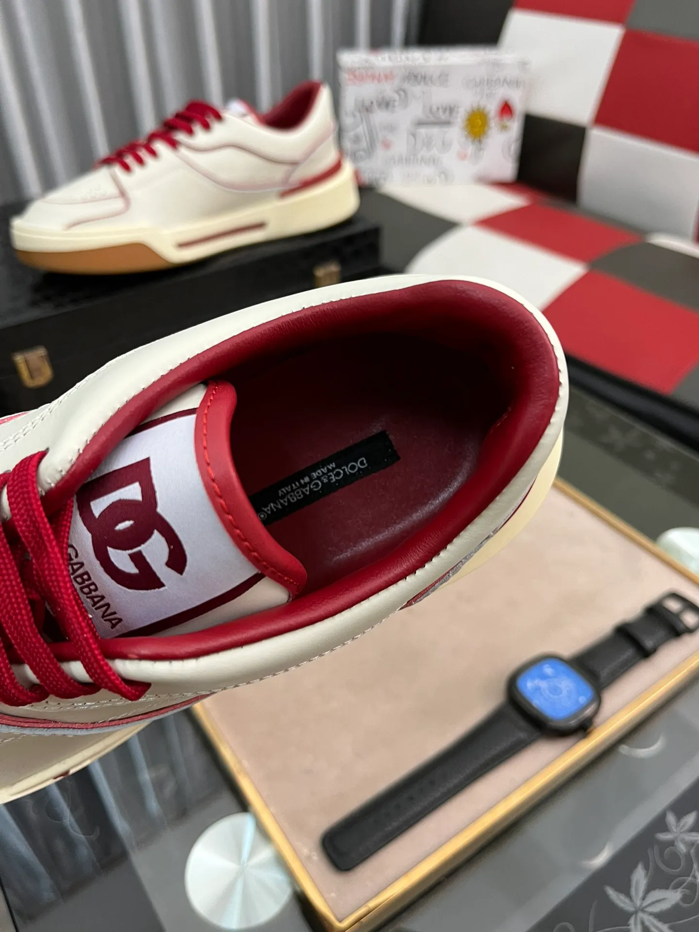 Men's shoes 💰480⌚️⌚️【DG～】Men's casual shoes are on sale simultaneously in 2022z cabinets 🔷Multiple colors🔜Handmade upper with graffiti fabric ➕Genuine leather lining, comfortable and breathable, sole: original comfortable handmade graffiti wear-resistant outsole, ⚠️real thing📱photography🎬the real thing is better. Code number 38-445⃣️Color optional